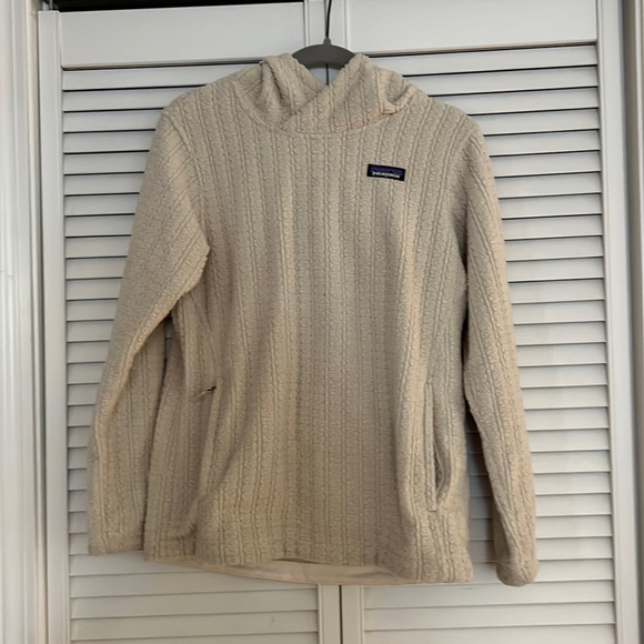 Patagonia Tops - Patagonia Fleece Pullover Hoodie small